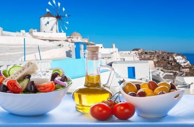 8-Day Greece Tour: Athens, Meteora & Santorini