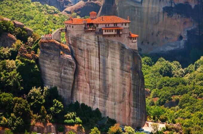 Best Months to Visit Greece for Travel Holidays