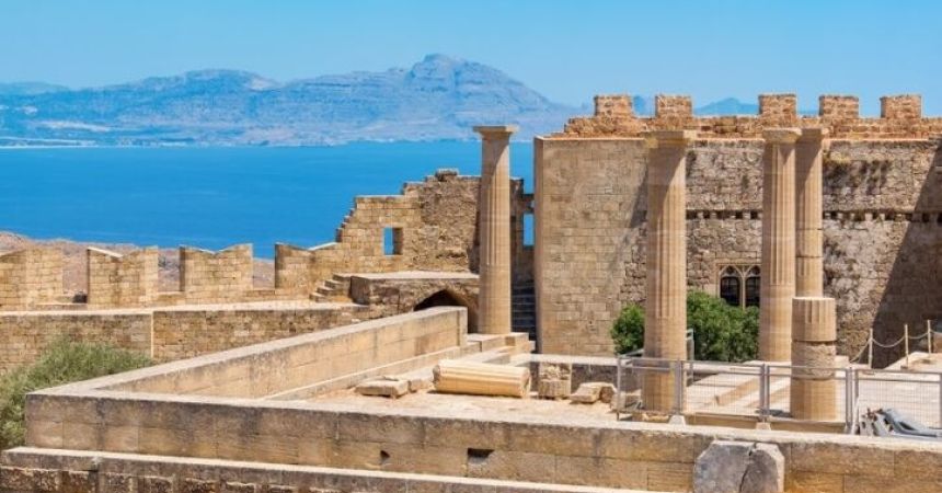 Travel Tips for Visiting Greece & Egypt in One Trip