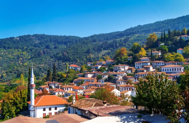Discover Sirince Village near Izmir, famous for natural beauty, traditional cuisine, charming streets, and authentic Turkish village atmosphere.
